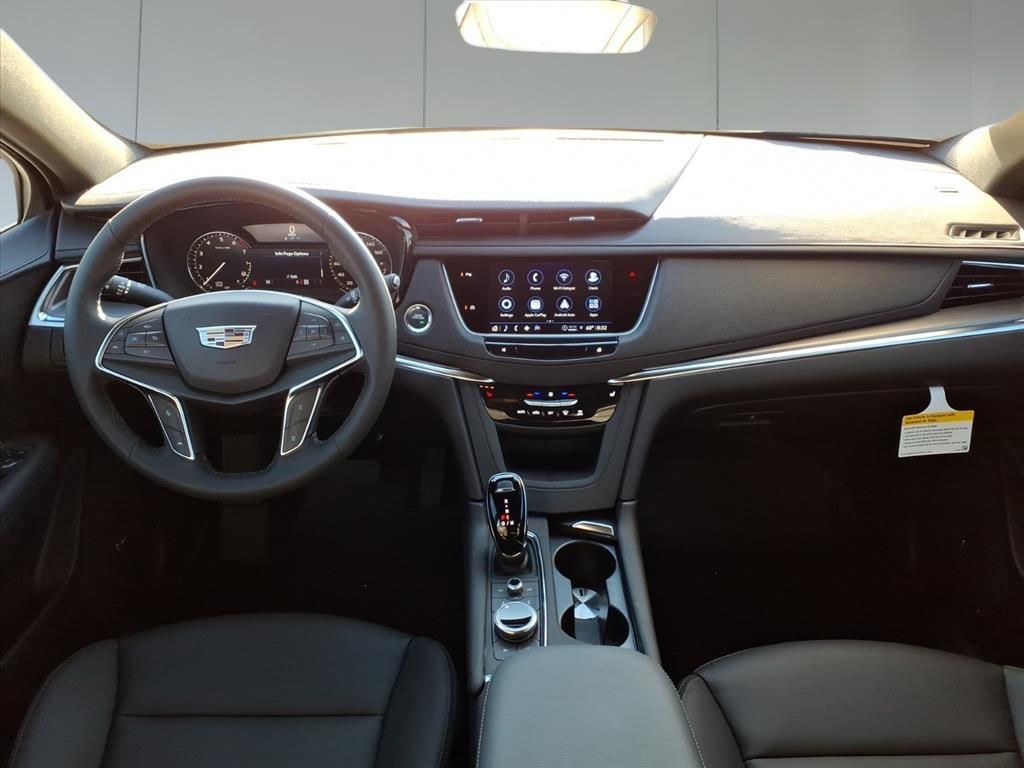 2026 Cadillac XT5 Luxury - 6