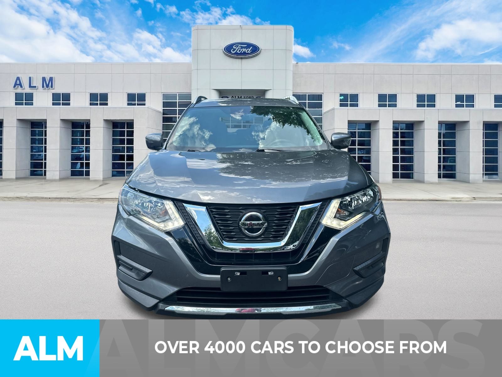 Used 2019 Gray Nissan SV image 2