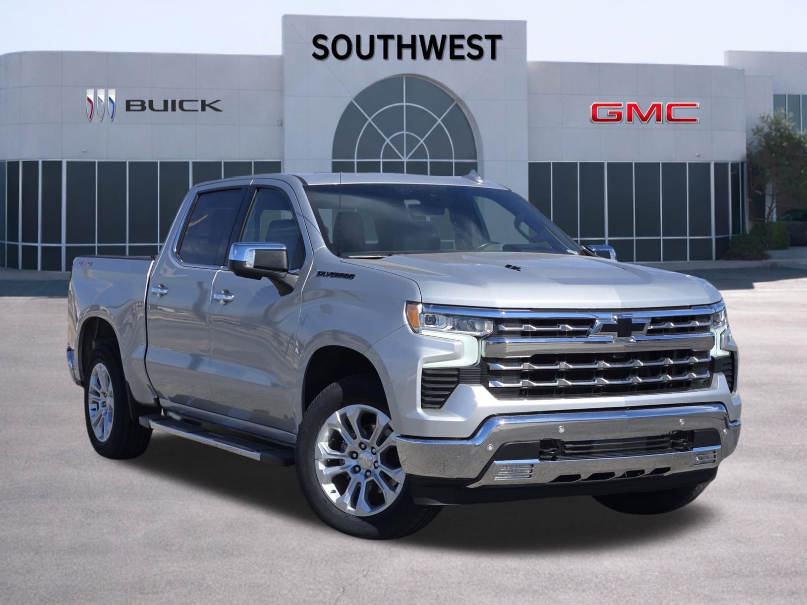 2022 Chevrolet Silverado 1500 LTZ Crew Cab 4WD