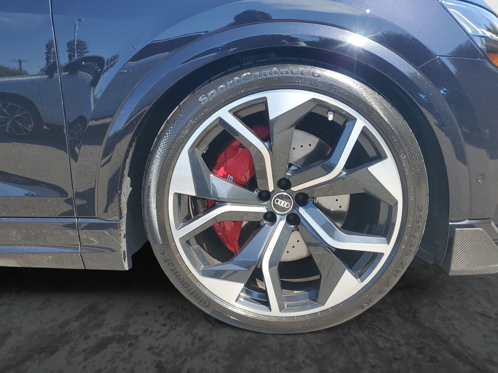 Vehicle photo