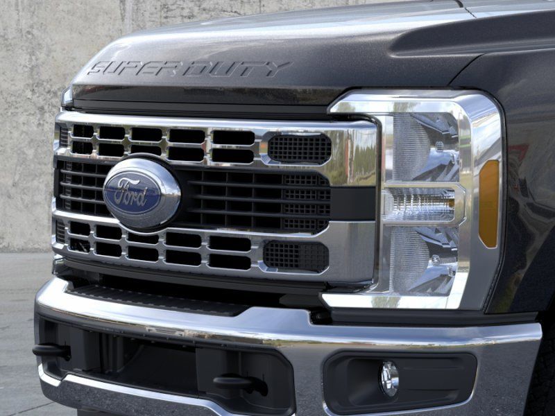 New 2026 Agate Black Metallic Ford XLT image 17
