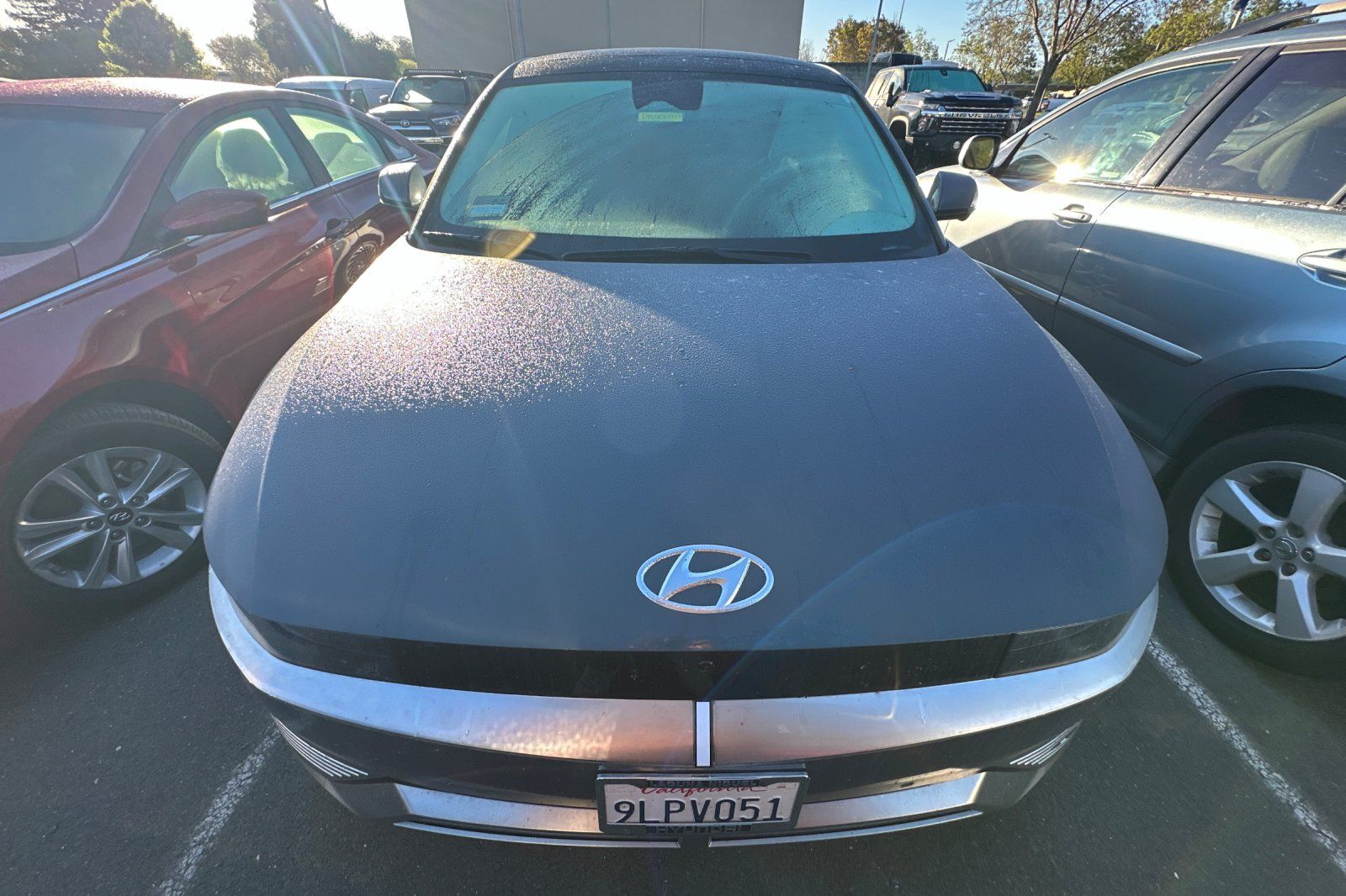 View vehicle photo 3