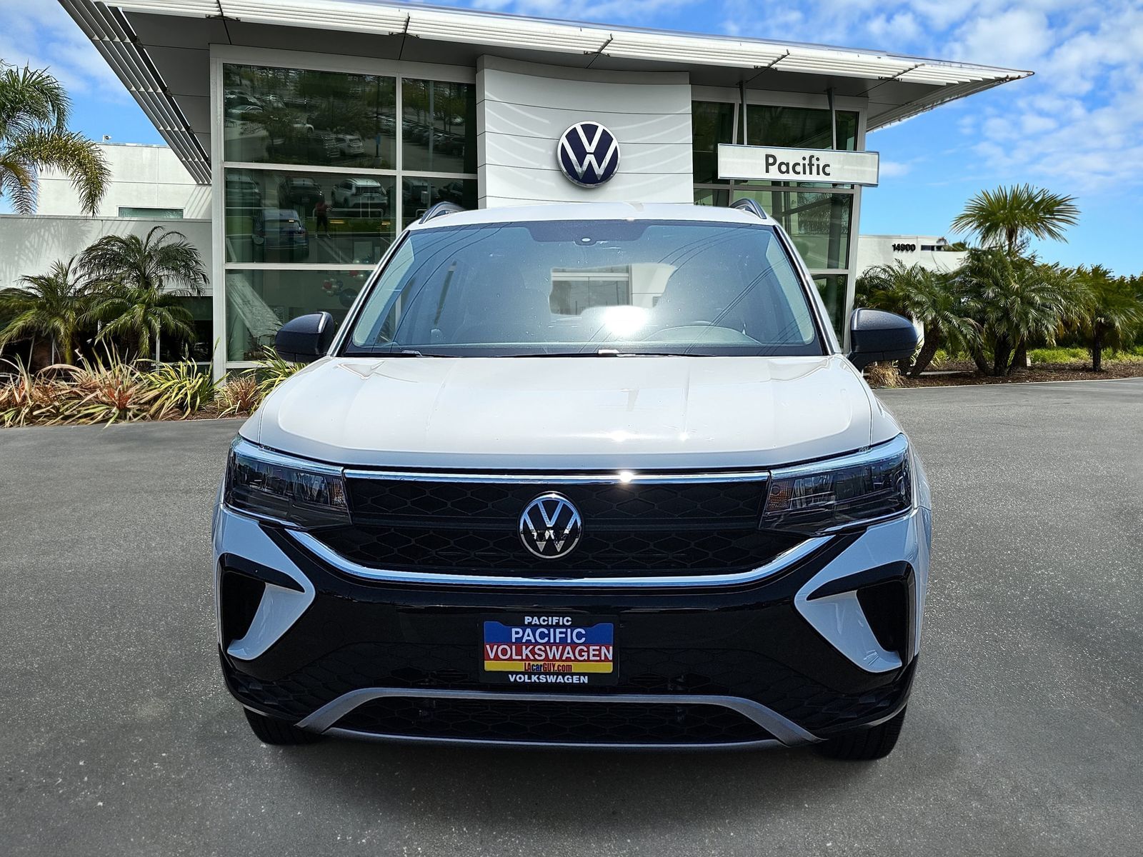 View vehicle photo 2