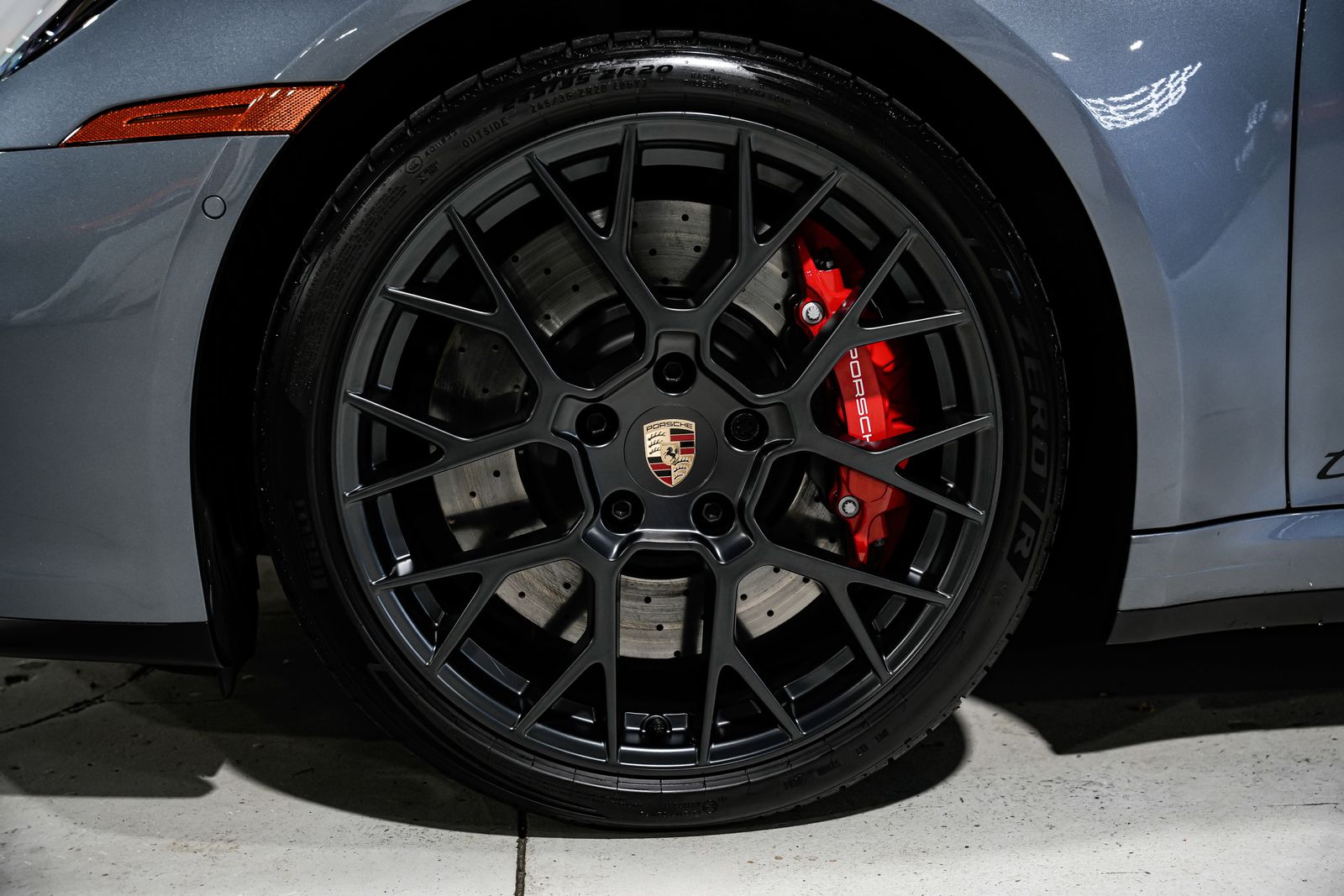 2025 Porsche 911 Targa 4 GTS — photo 49