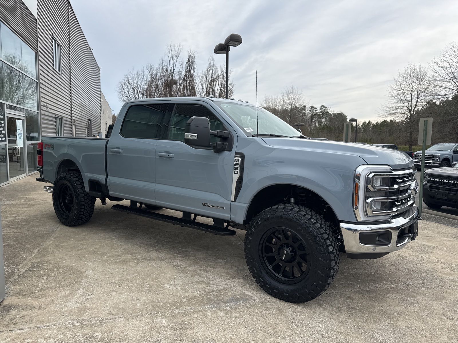 New 2026 Glacier Gray Metallic Tri-Coat Ford Lariat image 3