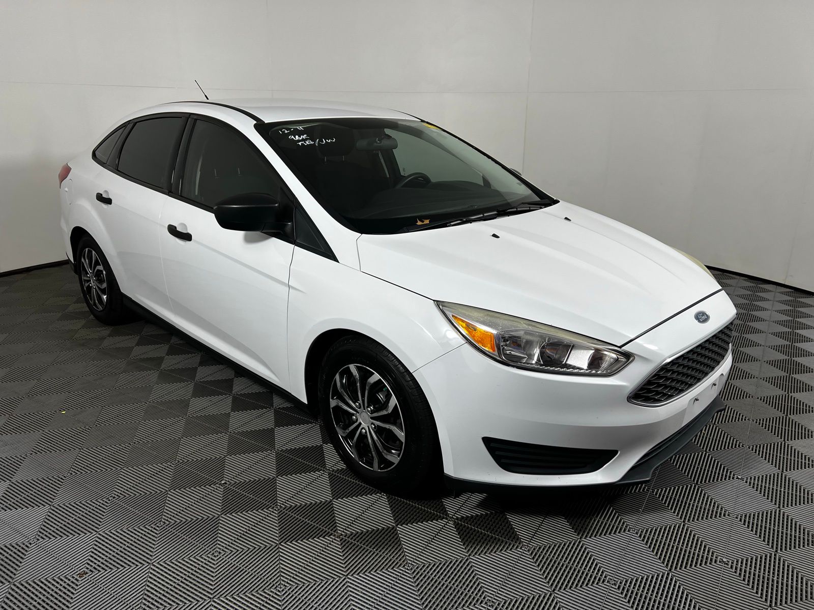 Thumbnail: 2016 Ford Focus - 3