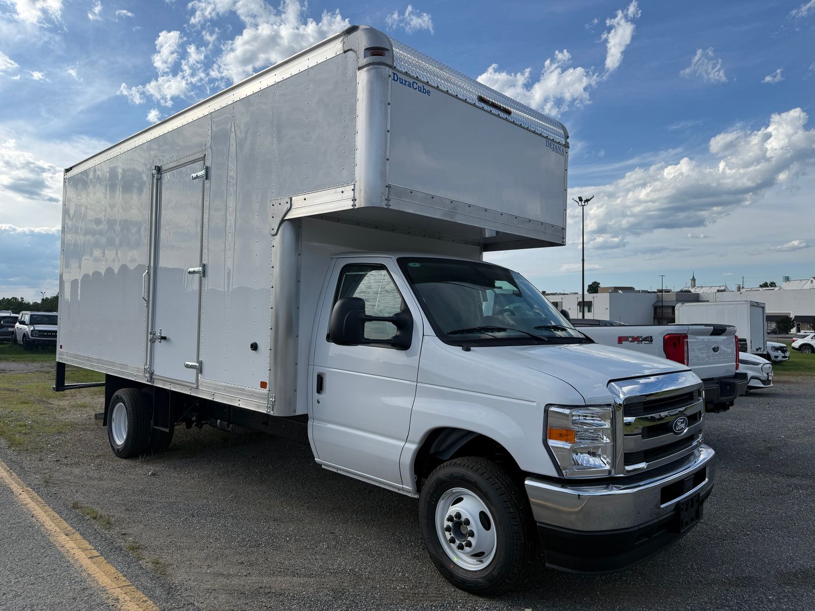 New 2027 Oxford White Ford DRW image 2