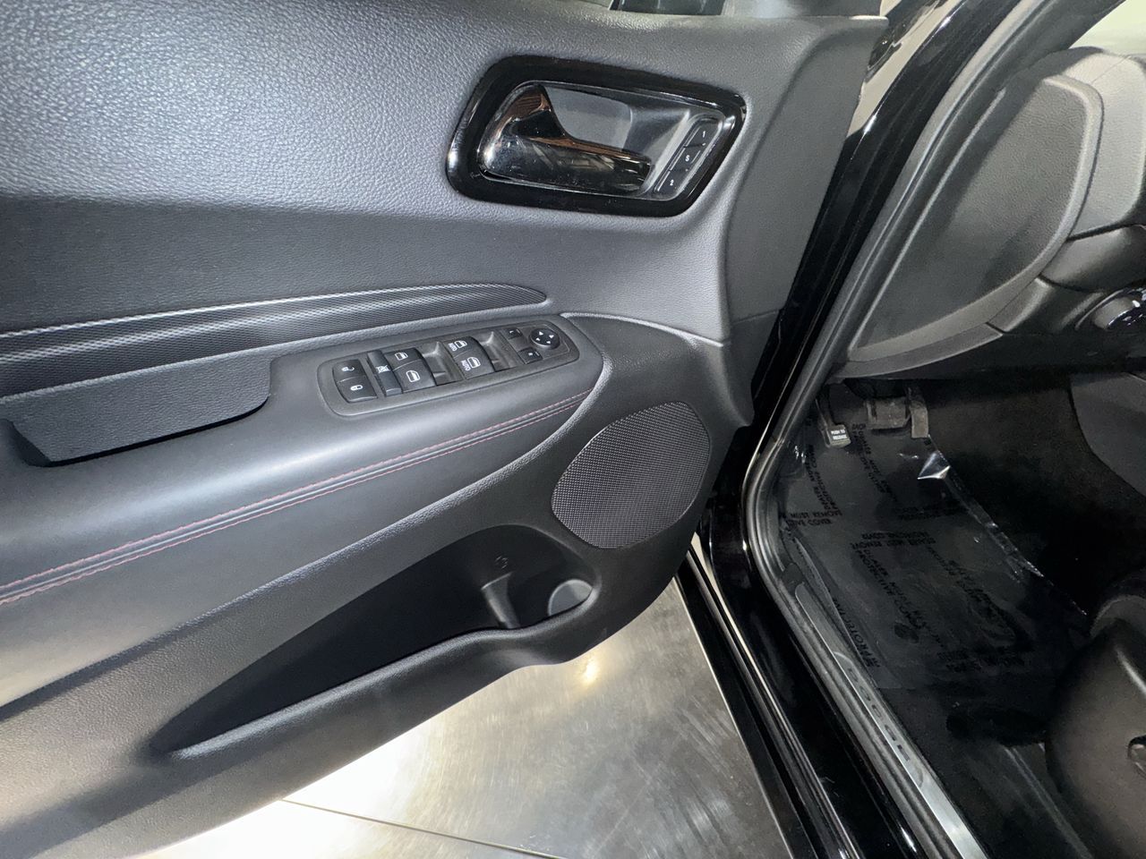 2022 Dodge Durango R/T photo 18