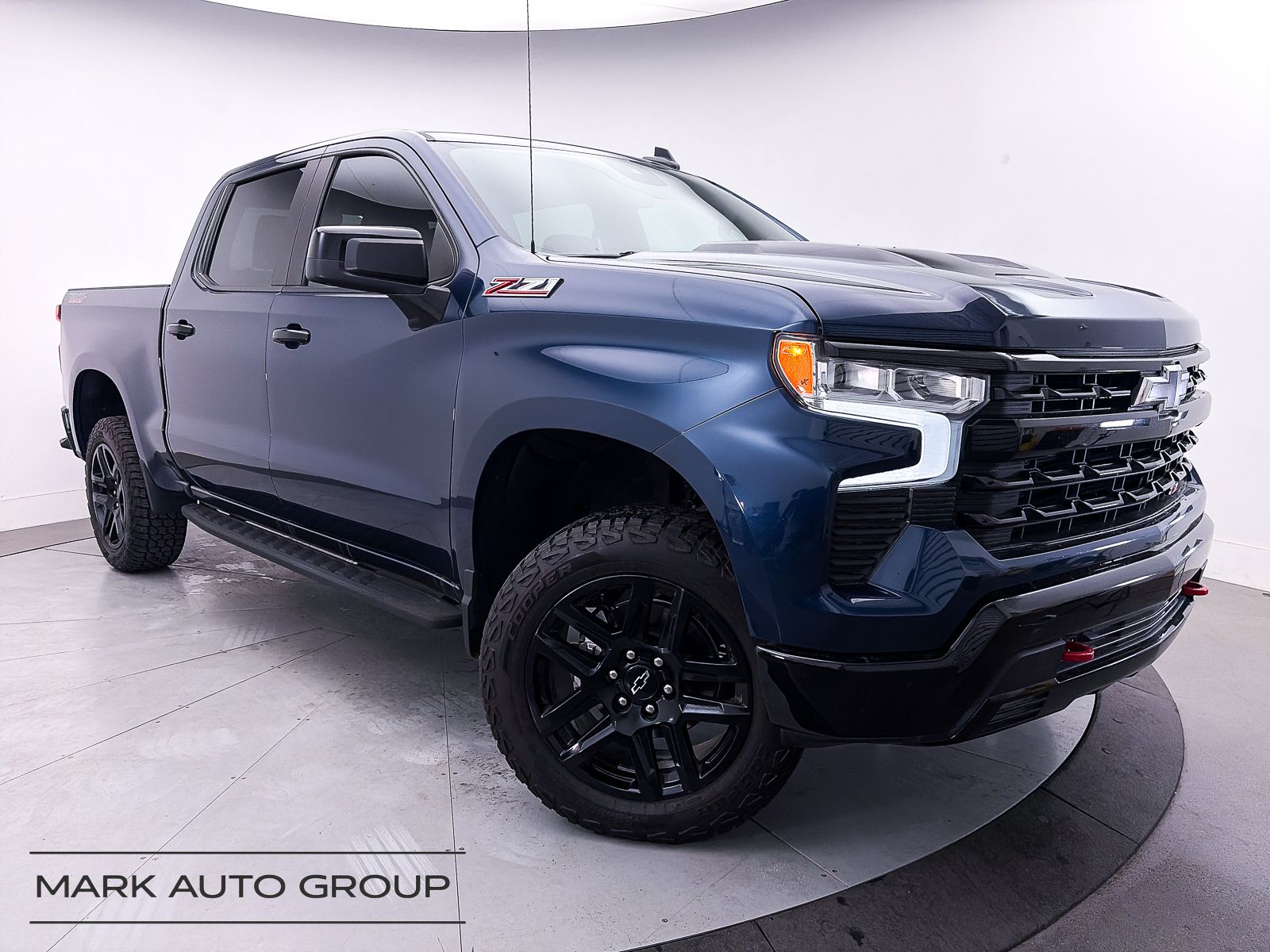 Northsky Blue Metallic 2023 Chevrolet Silverado 1500 Pickup Truck Four-Wheel Drive Automatic