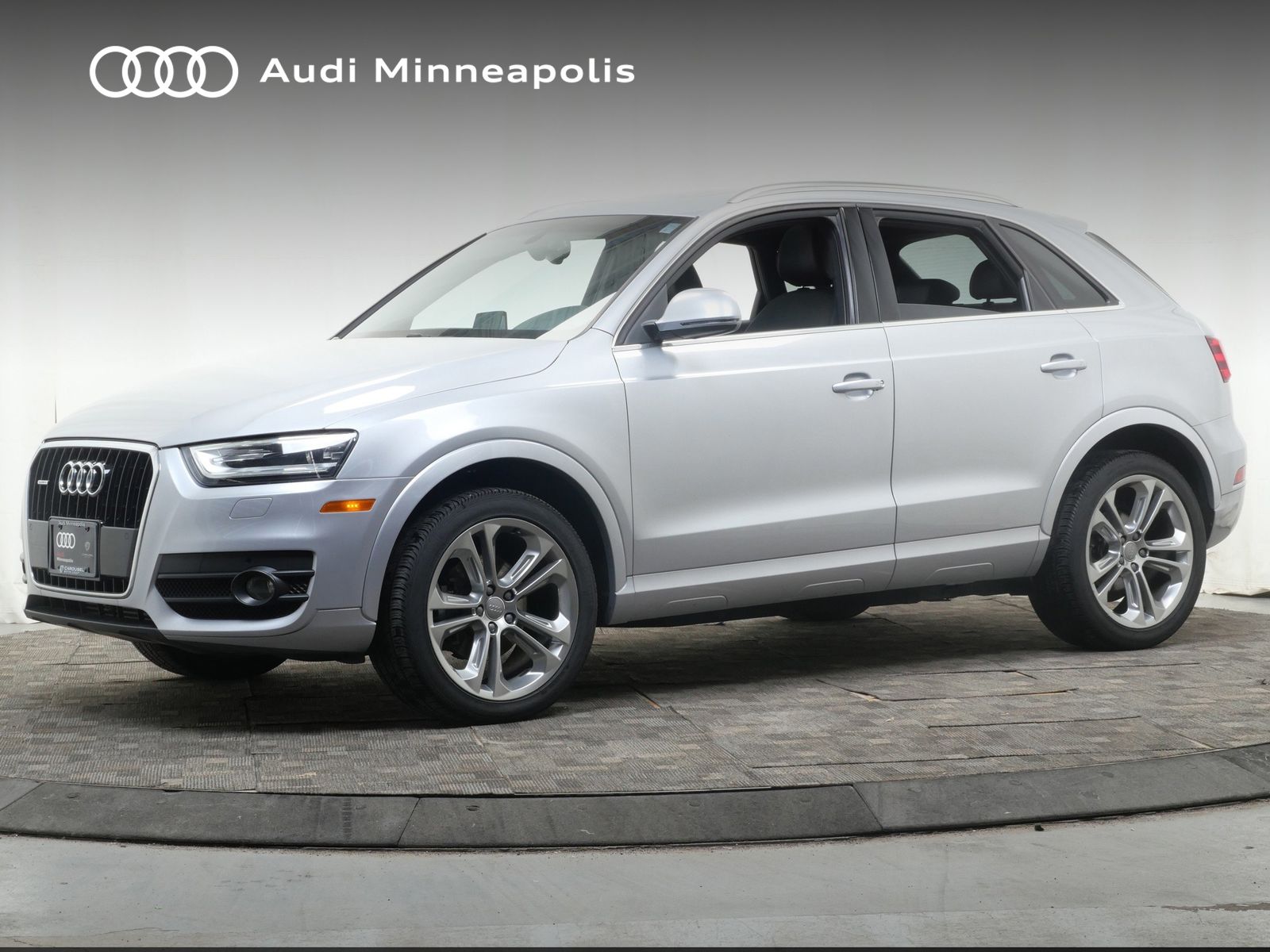 Florett Silver Metallic 2015 Audi Q3 2.0T quattro Prestige SUV / Crossover All-Wheel Drive 6-Speed Automatic