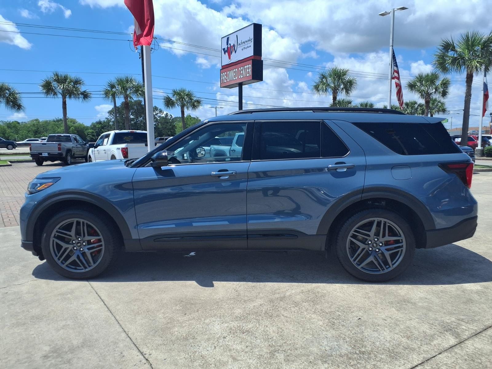 2026 Ford Explorer ST - 8