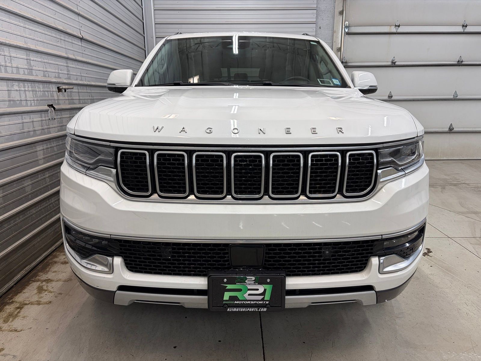 2022 Jeep Wagoneer Series II - Image 2