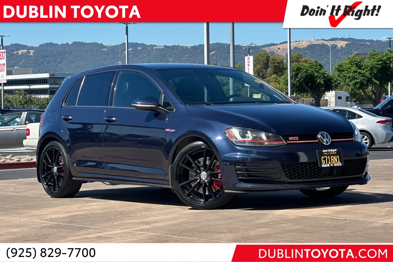 2017 Volkswagen Golf GTI 2.0T SE 4-Door FWD