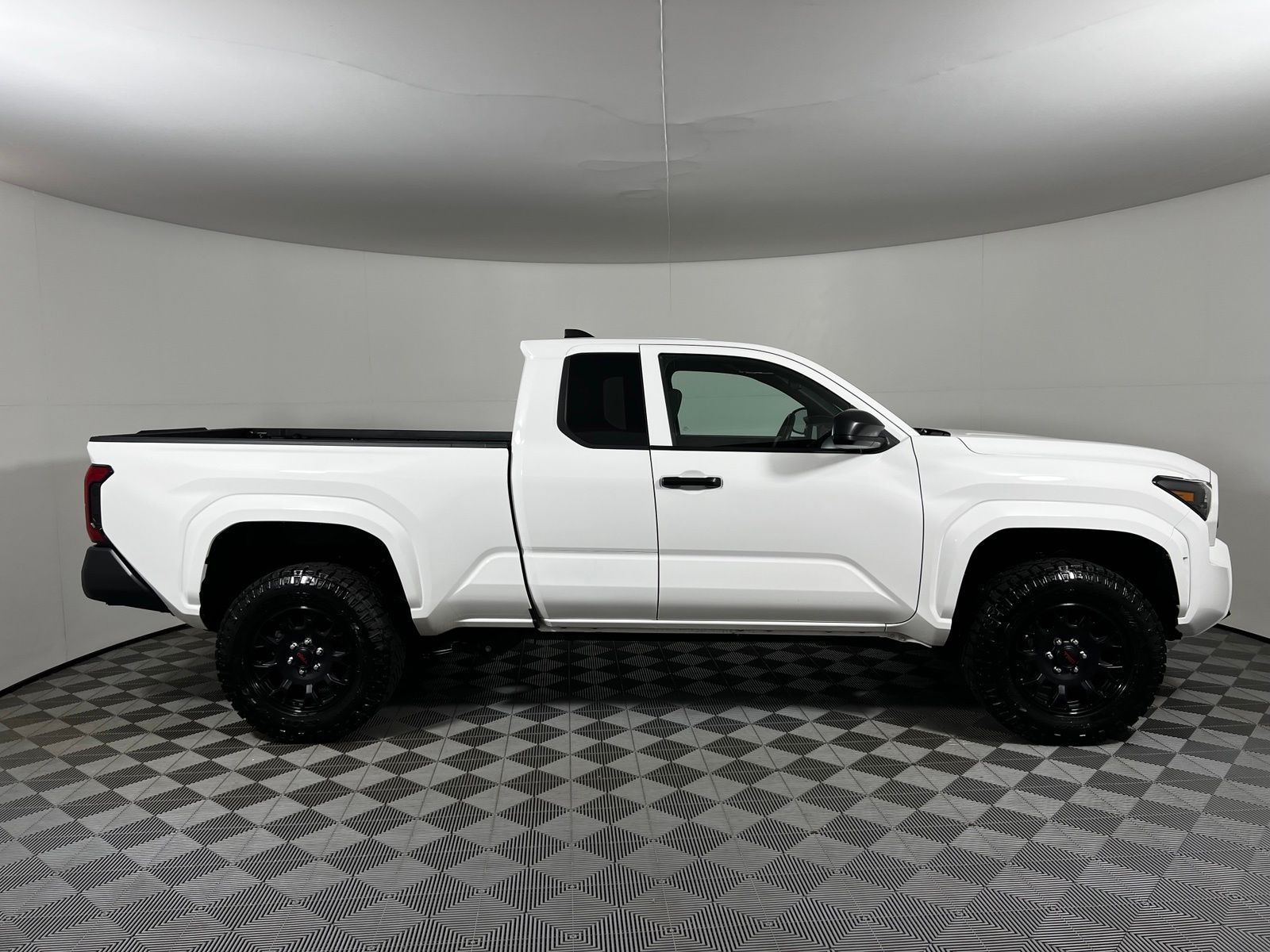 Thumbnail: 2025 Toyota Tacoma - 4