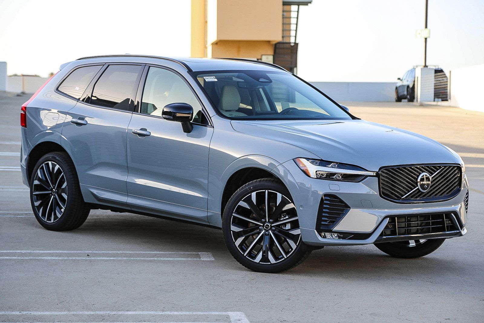2026 Volvo XC60 B5 Ultra