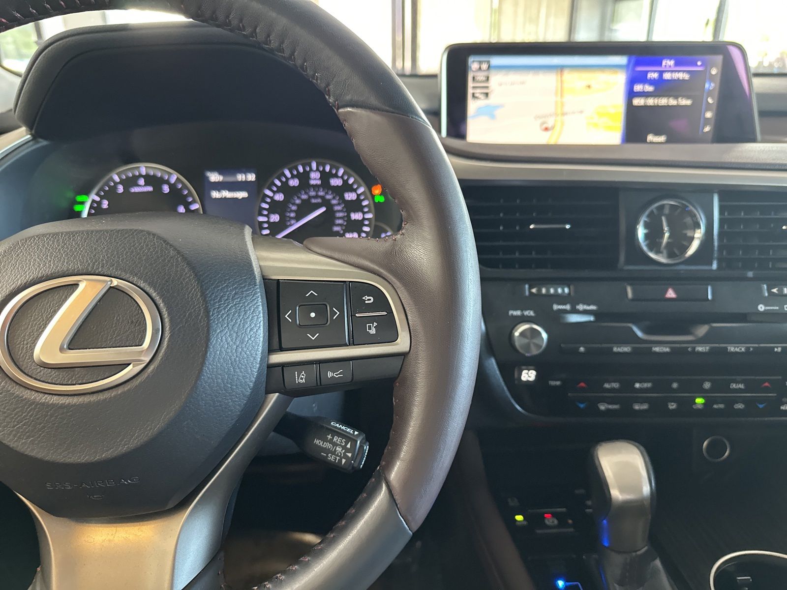 Used 2019 Atomic Silver Lexus 350 image 33