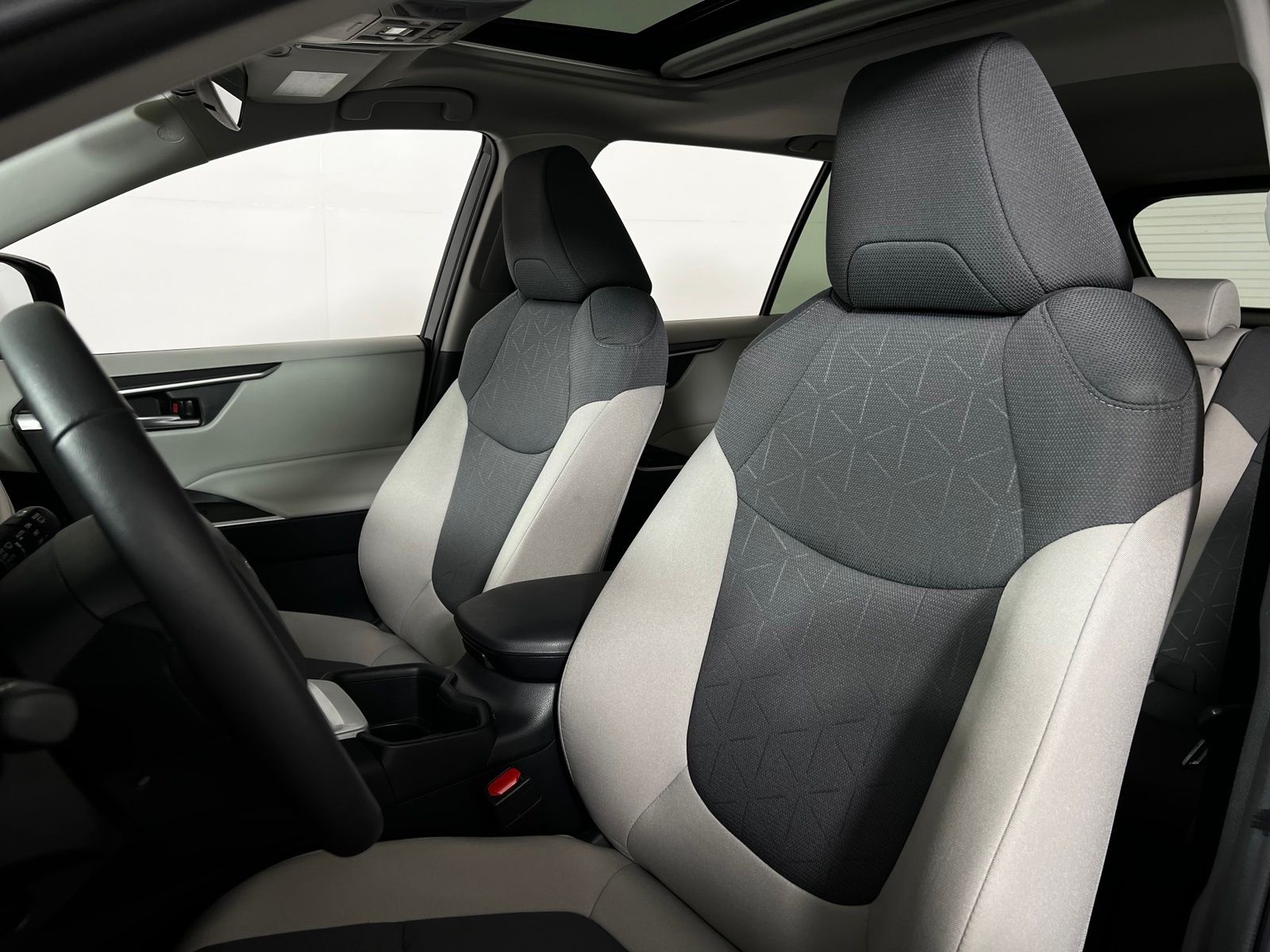 Thumbnail: 2025 Toyota RAV4 - 13