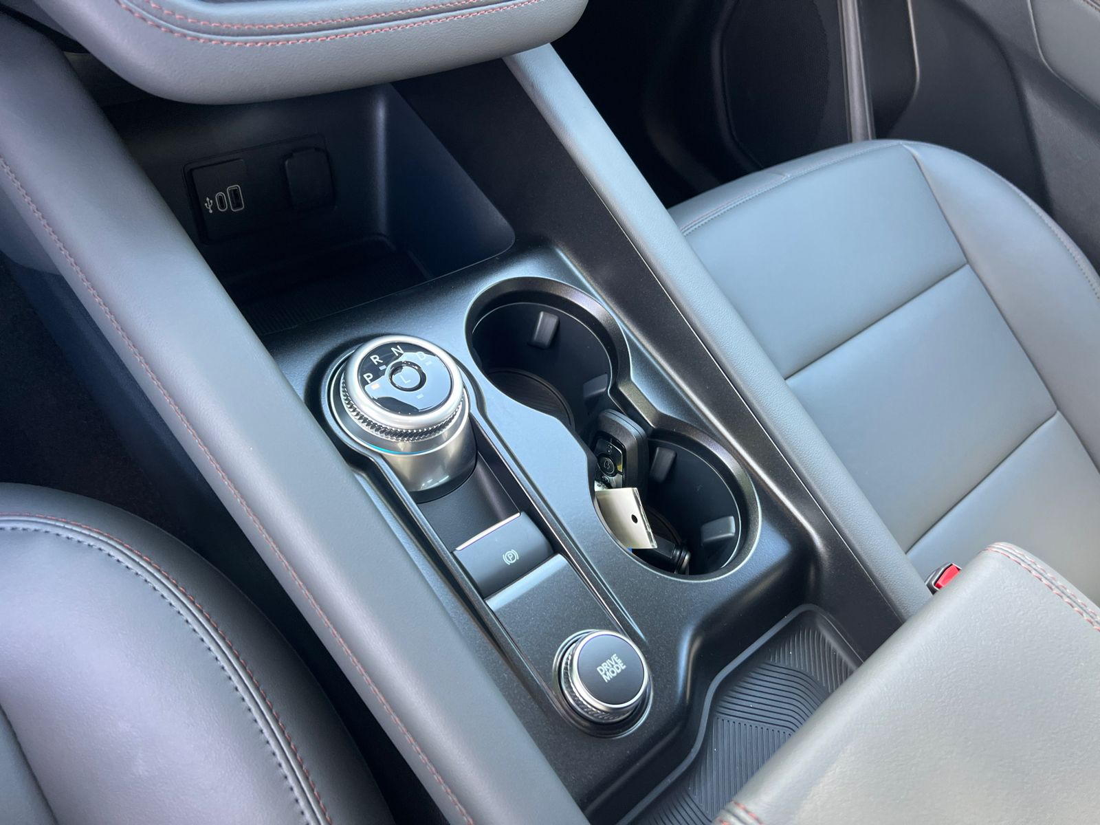 New 2026 Carbonized Gray Metallic Ford Active image 29