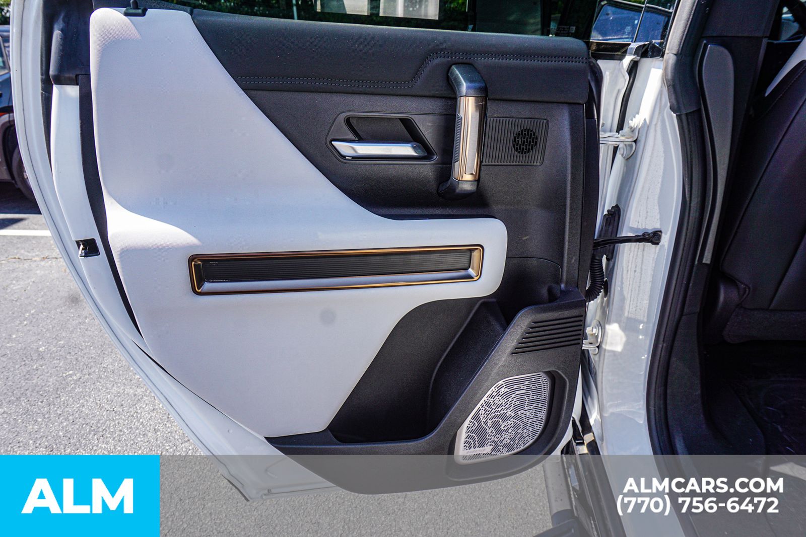 Used 2024 White GMC 2X image 56