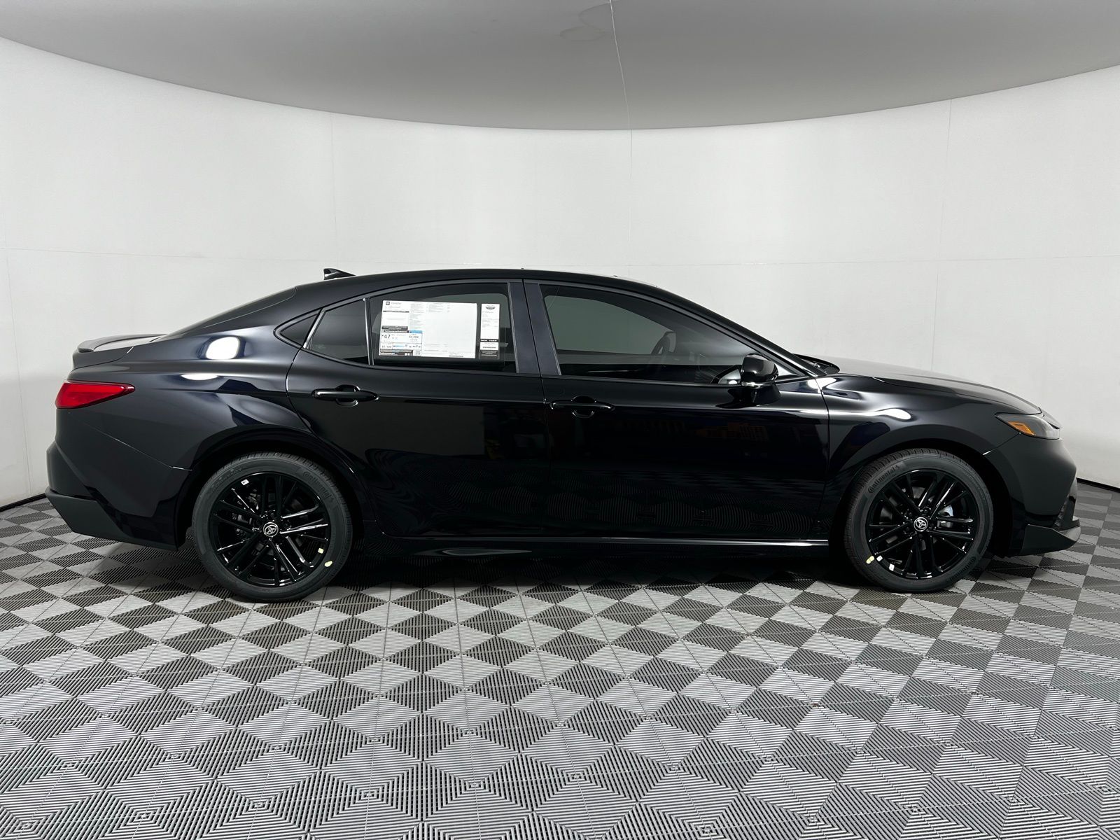 Thumbnail: 2025 Toyota Camry - 4
