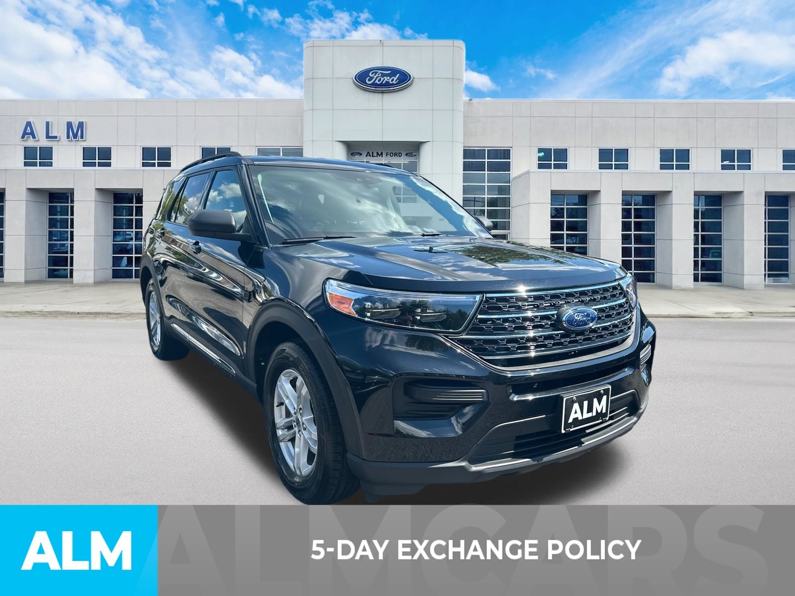 Used 2024 Black Ford XLT image 3