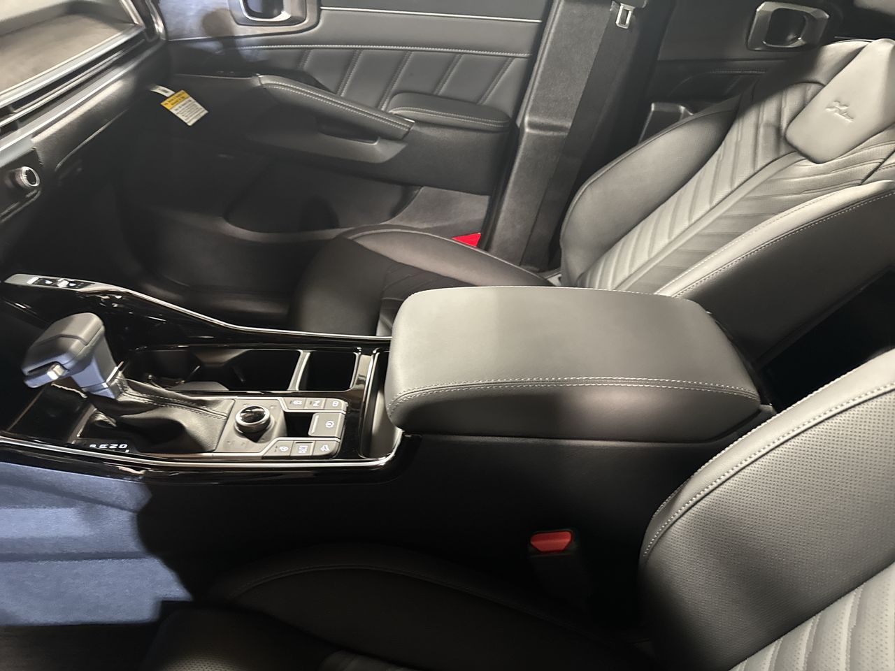 2025 Kia Sorento X-Line SX Prestige photo 26