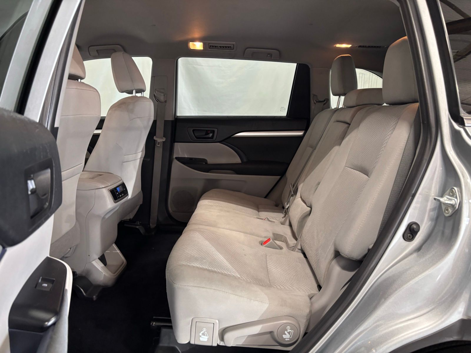 Used Car 2019 Toyota Highlander  For Sale Under $25,000 In Austin, Texas