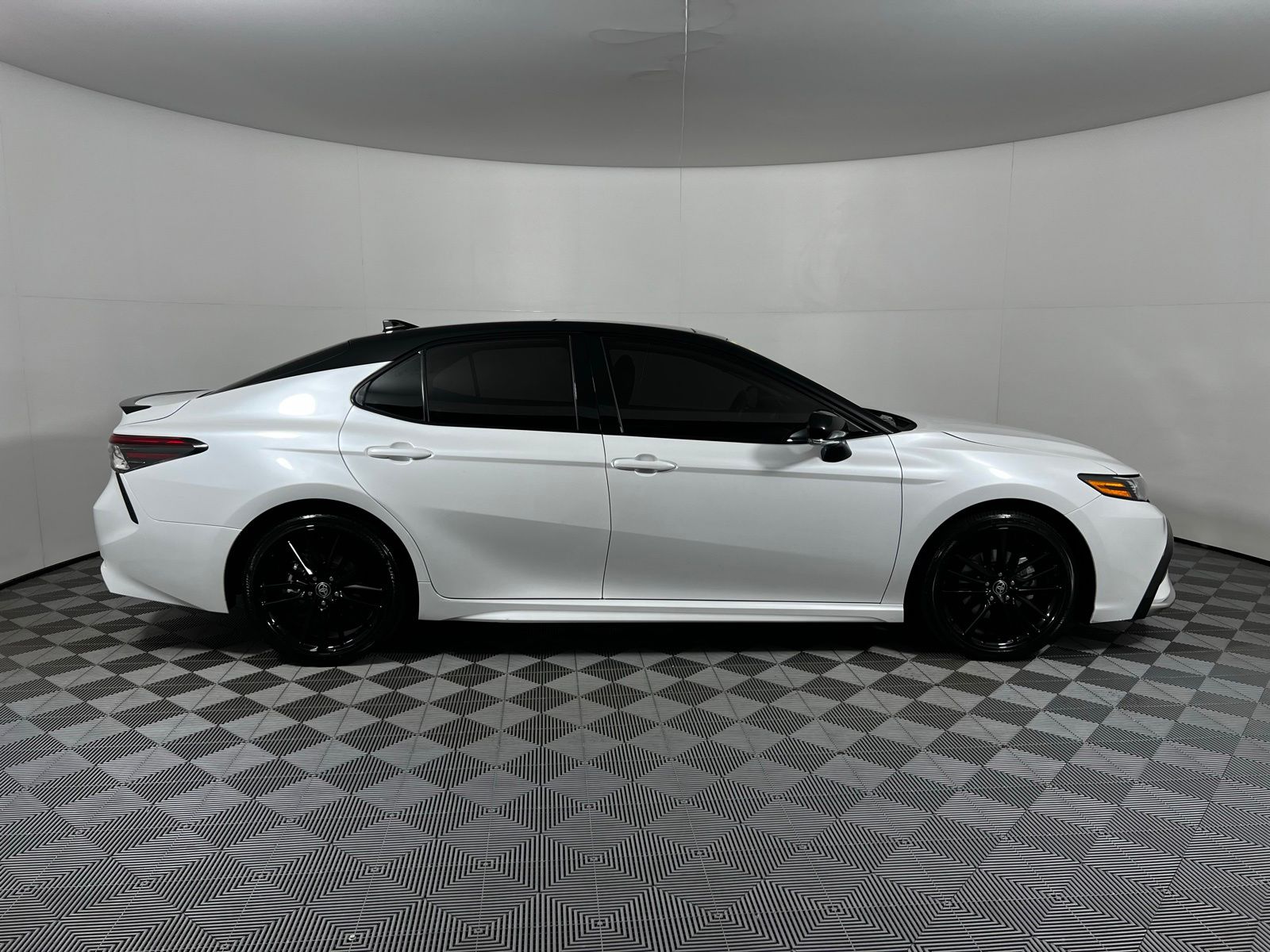 Thumbnail: 2024 Toyota Camry - 4