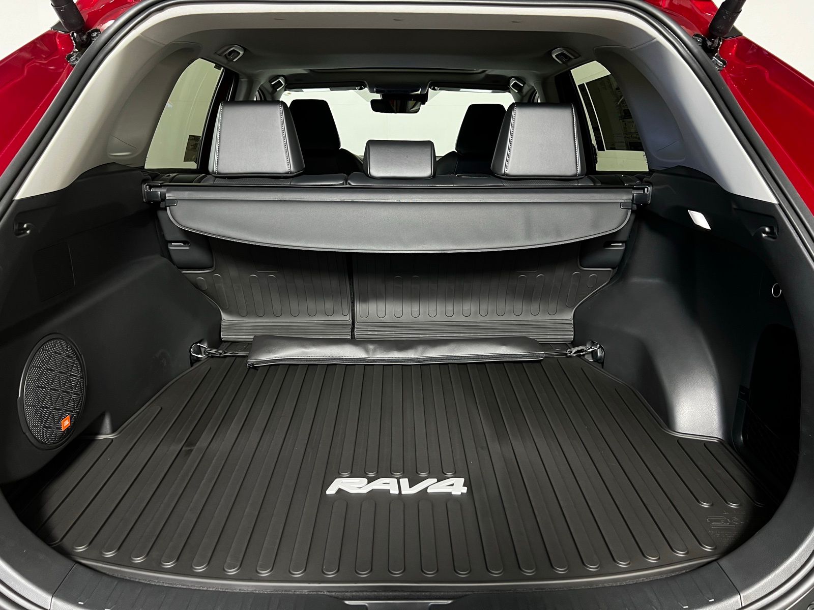 2025 Toyota RAV4 Limited 25