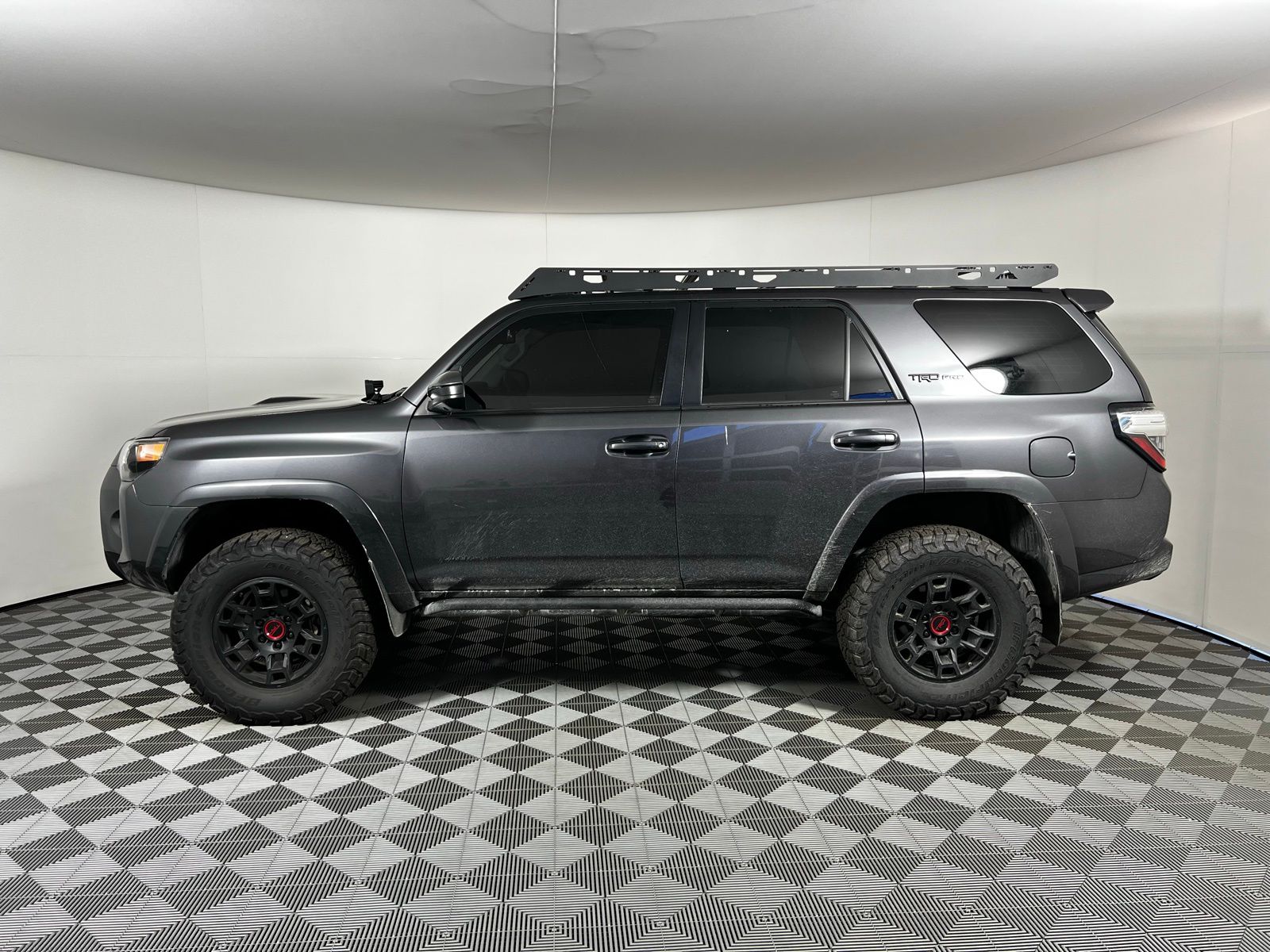 Thumbnail: 2022 Toyota 4Runner - 8