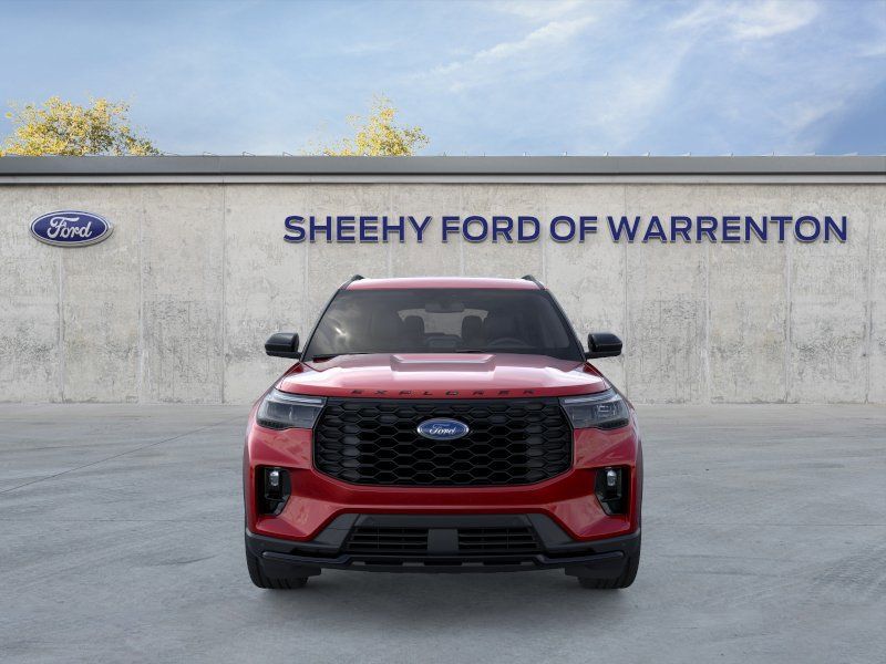 New 2026 Rapid Red Metallic Tinted Clearcoat Ford ST-Line image 2