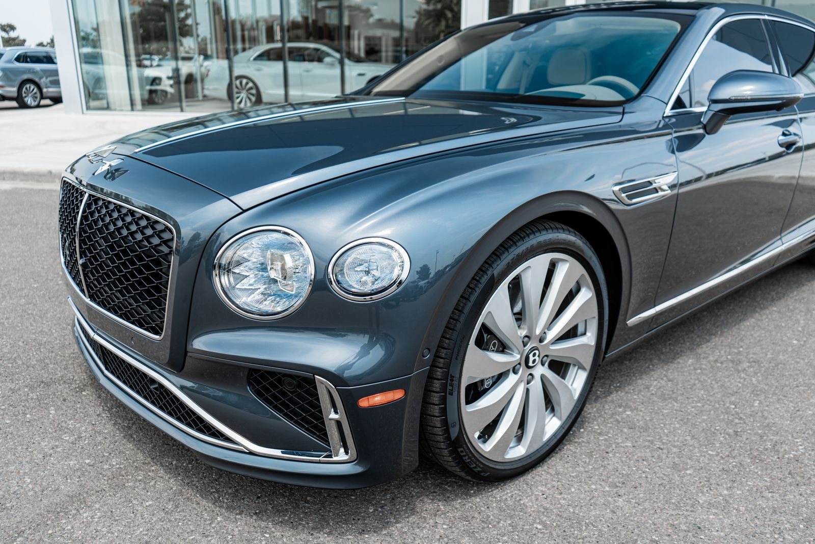 2026 Bentley Flying Spur - Photo 20