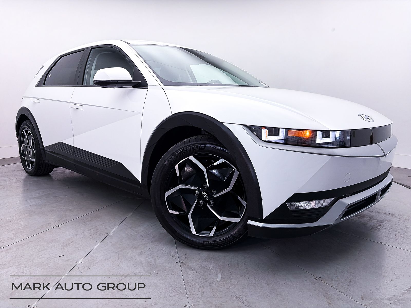 2024 Hyundai IONIQ 5 SE