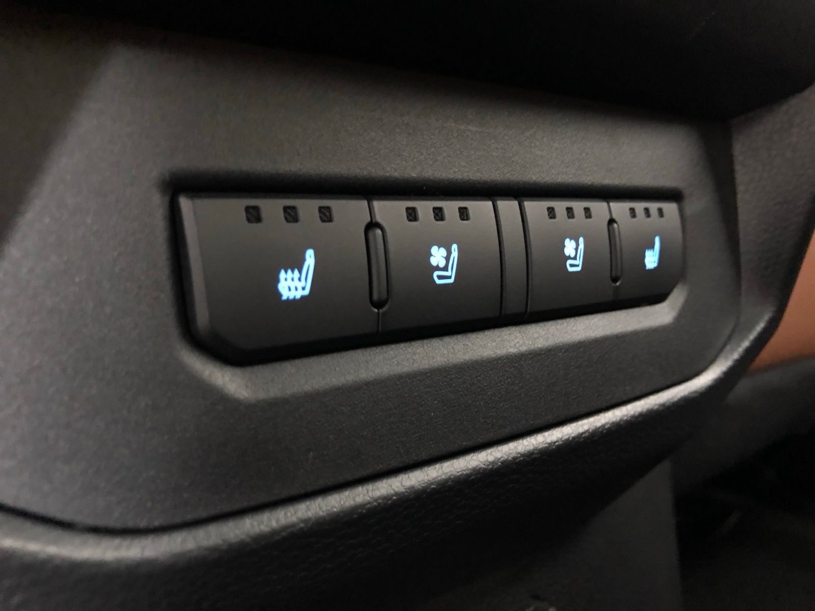 Thumbnail: 2026 Toyota Tundra - 24