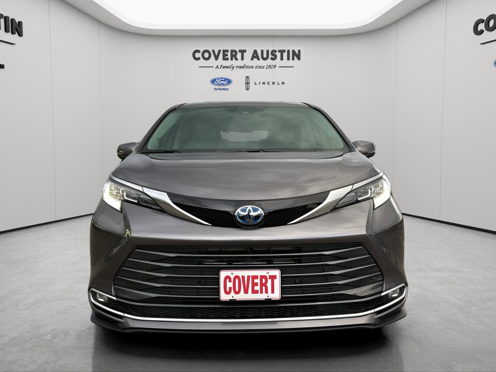 Used Car 2024 Toyota Sienna  Limited For Sale Under $60,000 In Austin, Texas