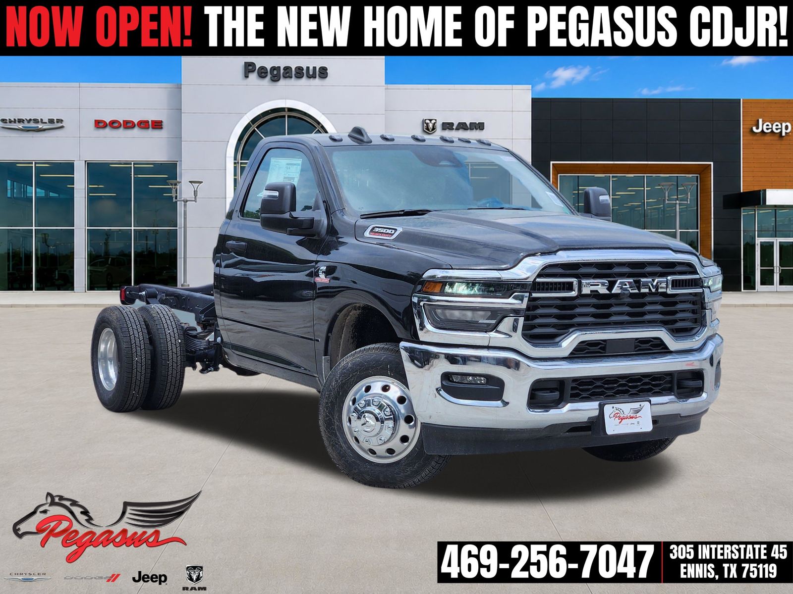 Diamond Black Crystal Pearlcoat 2025 RAM 3500 Chassis Tradesman Regular Cab DRW RWD Pickup Truck 4X2 8-Speed Automatic