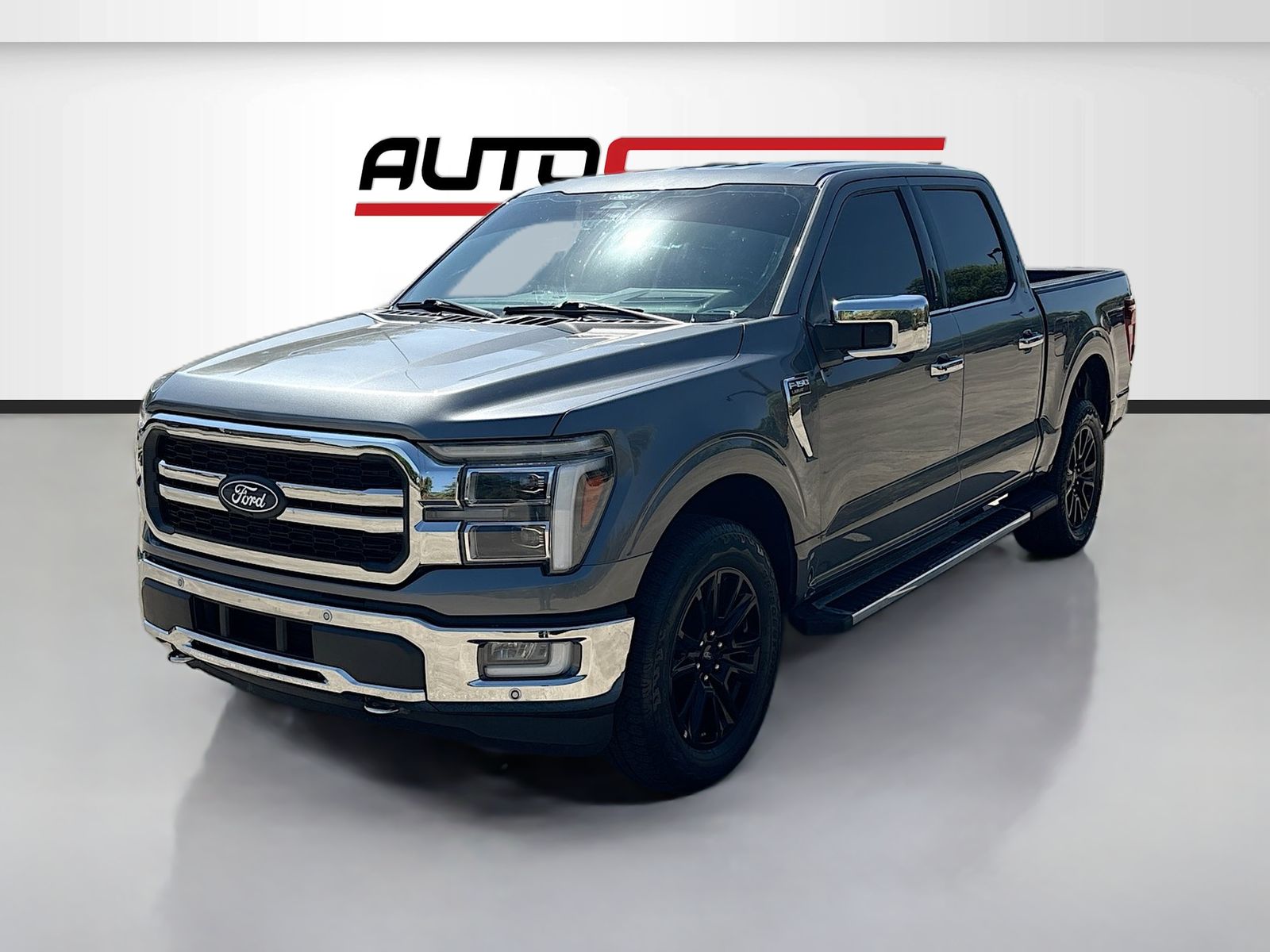 Used 2024 Gray Ford Lariat image 3