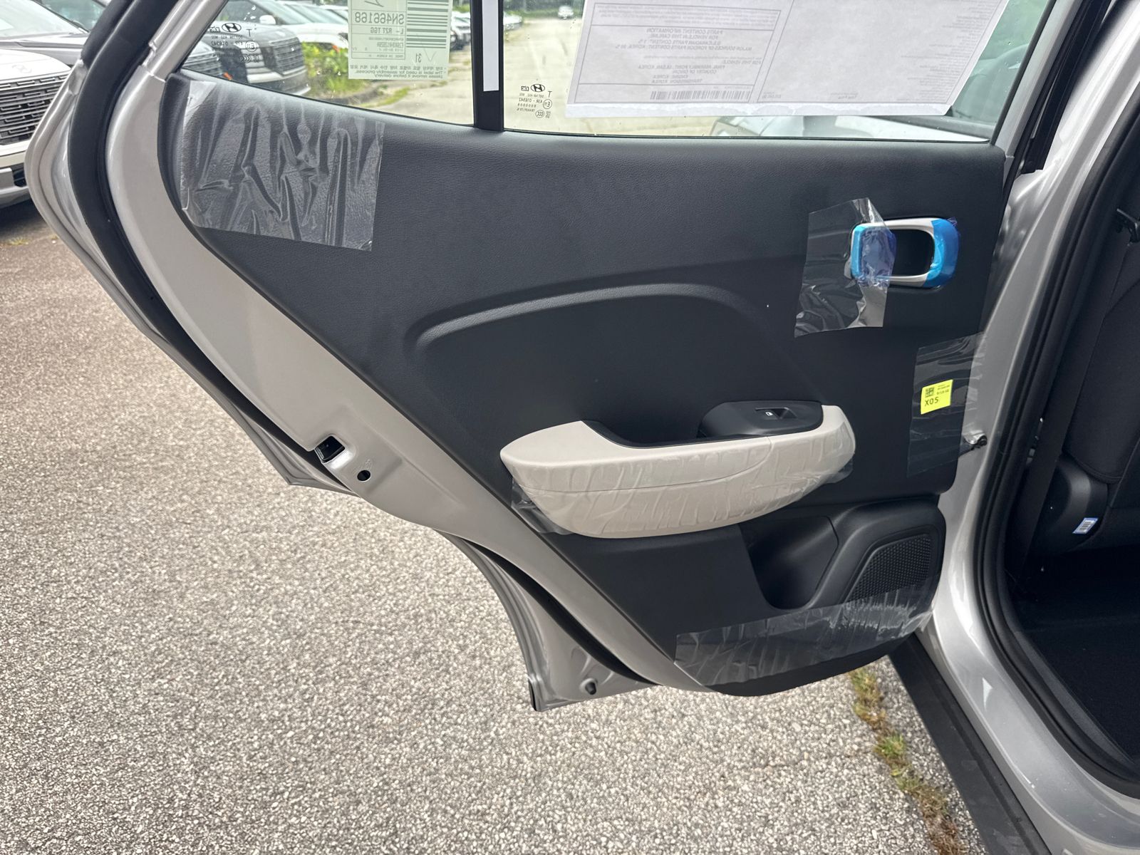 New 2026 Silver HYUNDAI SEL image 22