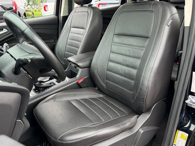 Used 2018 Shadow Black Ford SEL image 8
