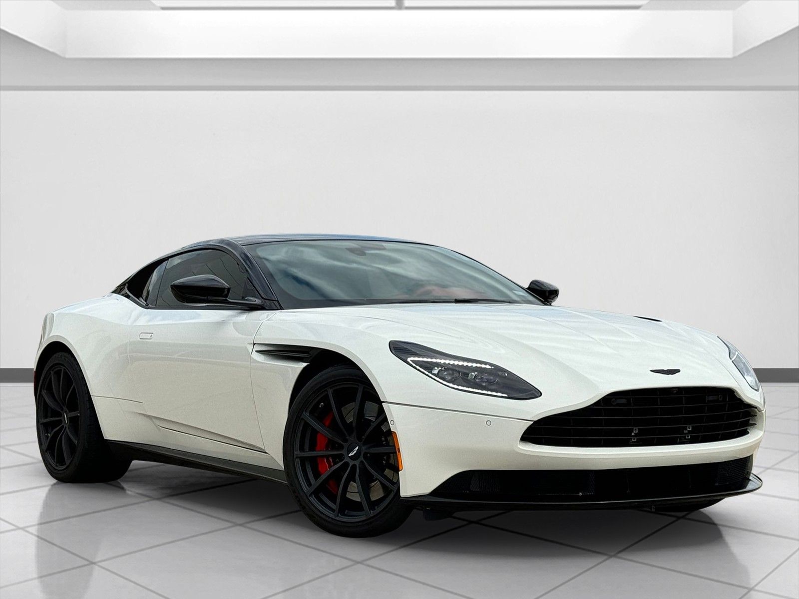 2022 Aston Martin DB11 Base