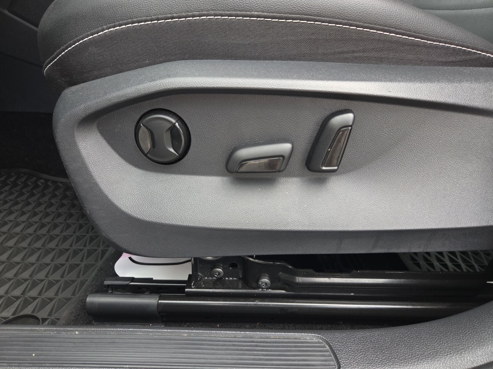 used 2023 Volkswagen Taos car, priced at $24,150