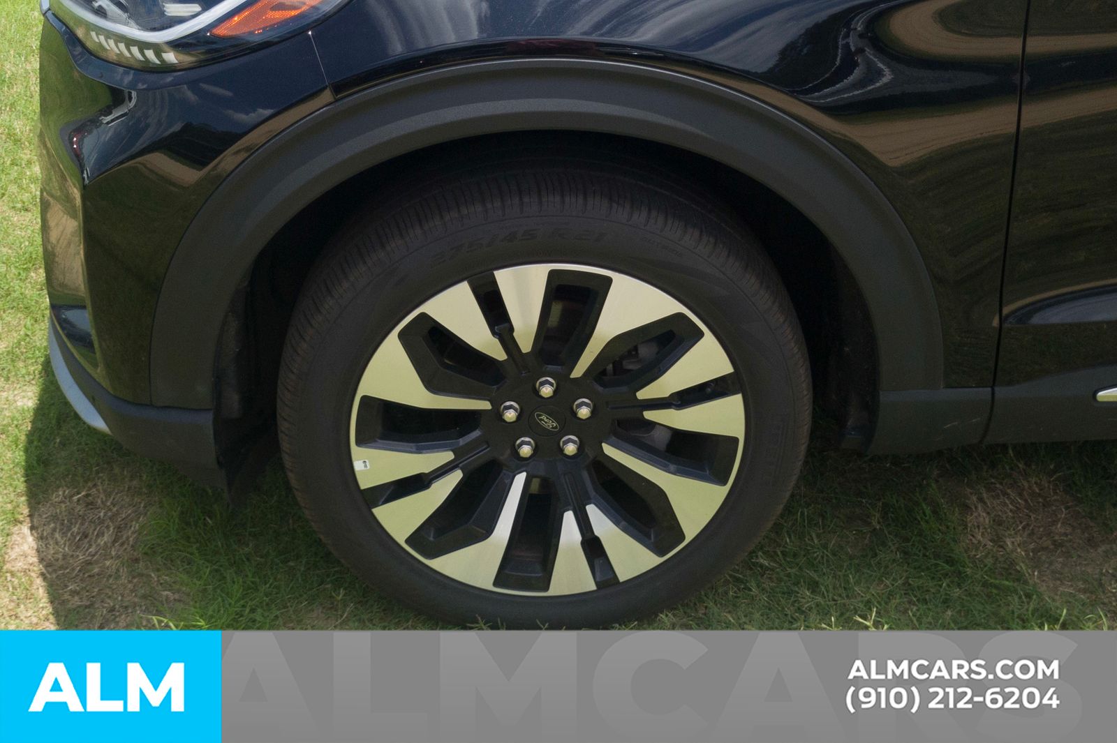 Used 2026 Black Metallic Ford Platinum image 14
