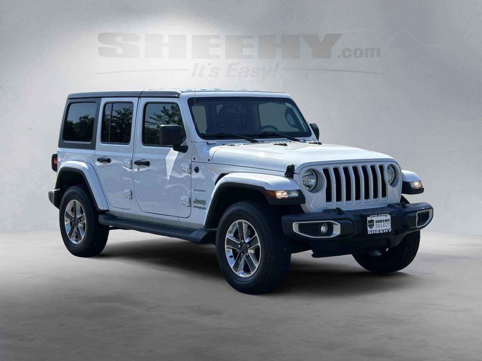Used 2022 White Jeep Unlimited Sahara image 2