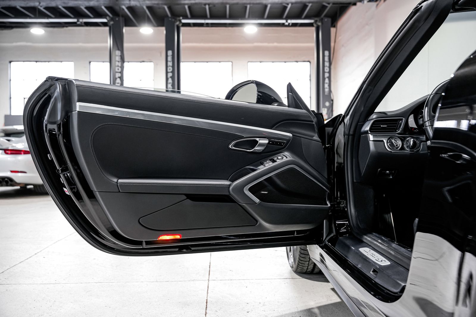 2014 Porsche 911 Targa 4S — photo 27
