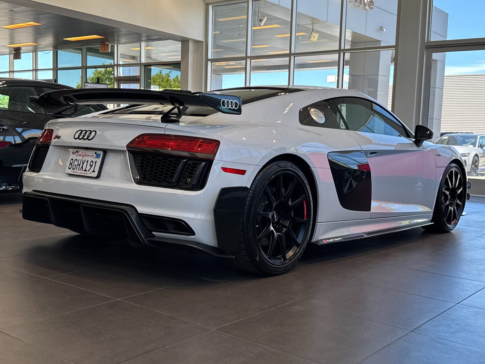 2018 Audi R8 5.2 Plus — full photo 5 of 29