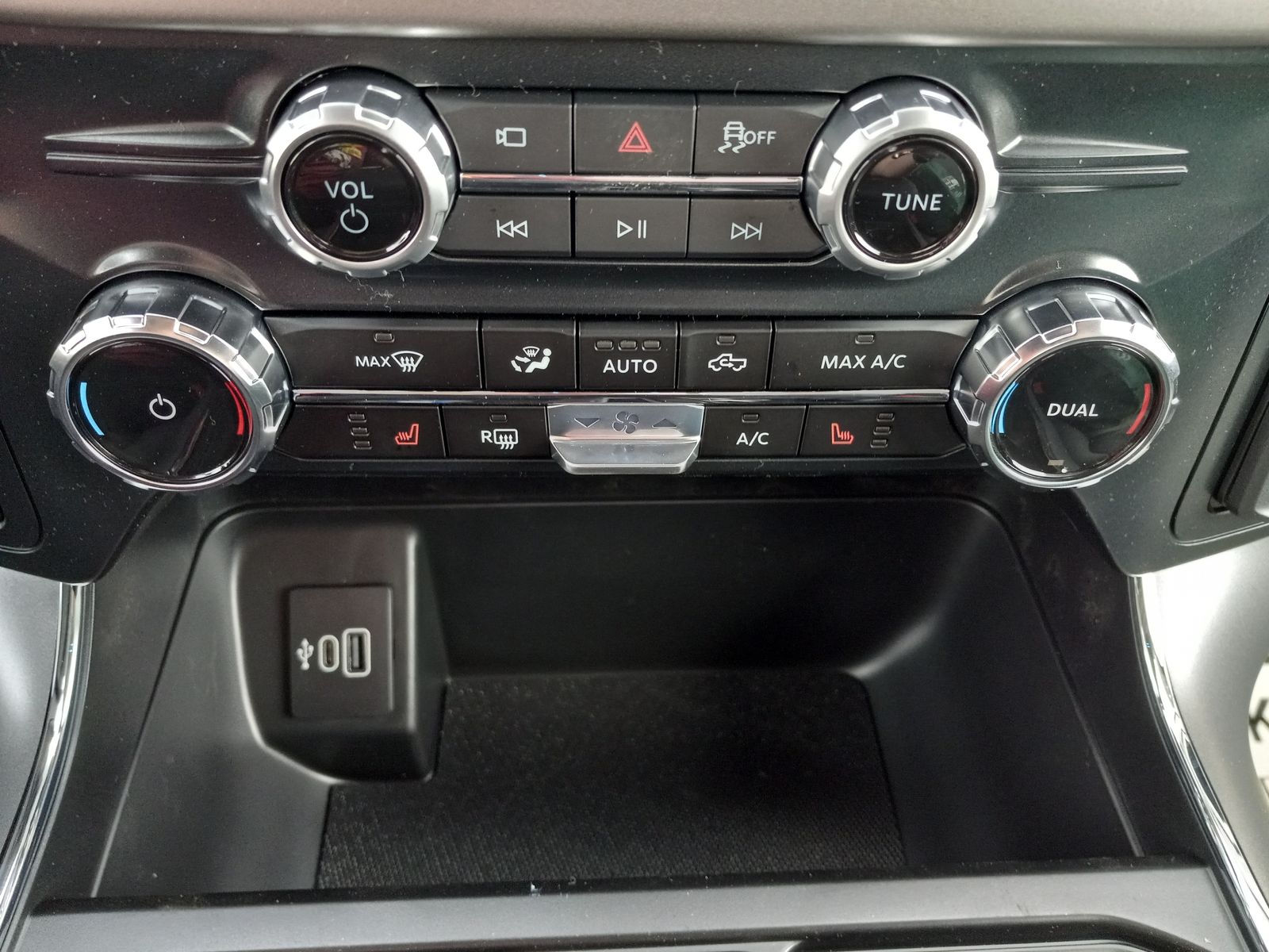 2026 Ford F-150 image 21