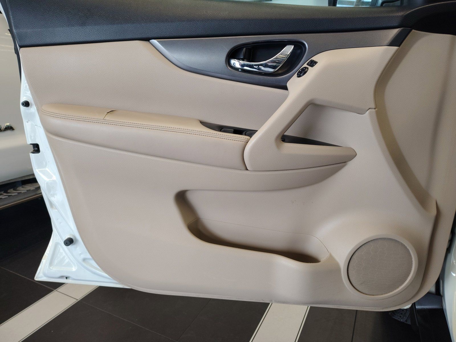 Used Car 2016 Nissan Rogue  Sv For Sale Under $12,000 In San Antonio, Texas