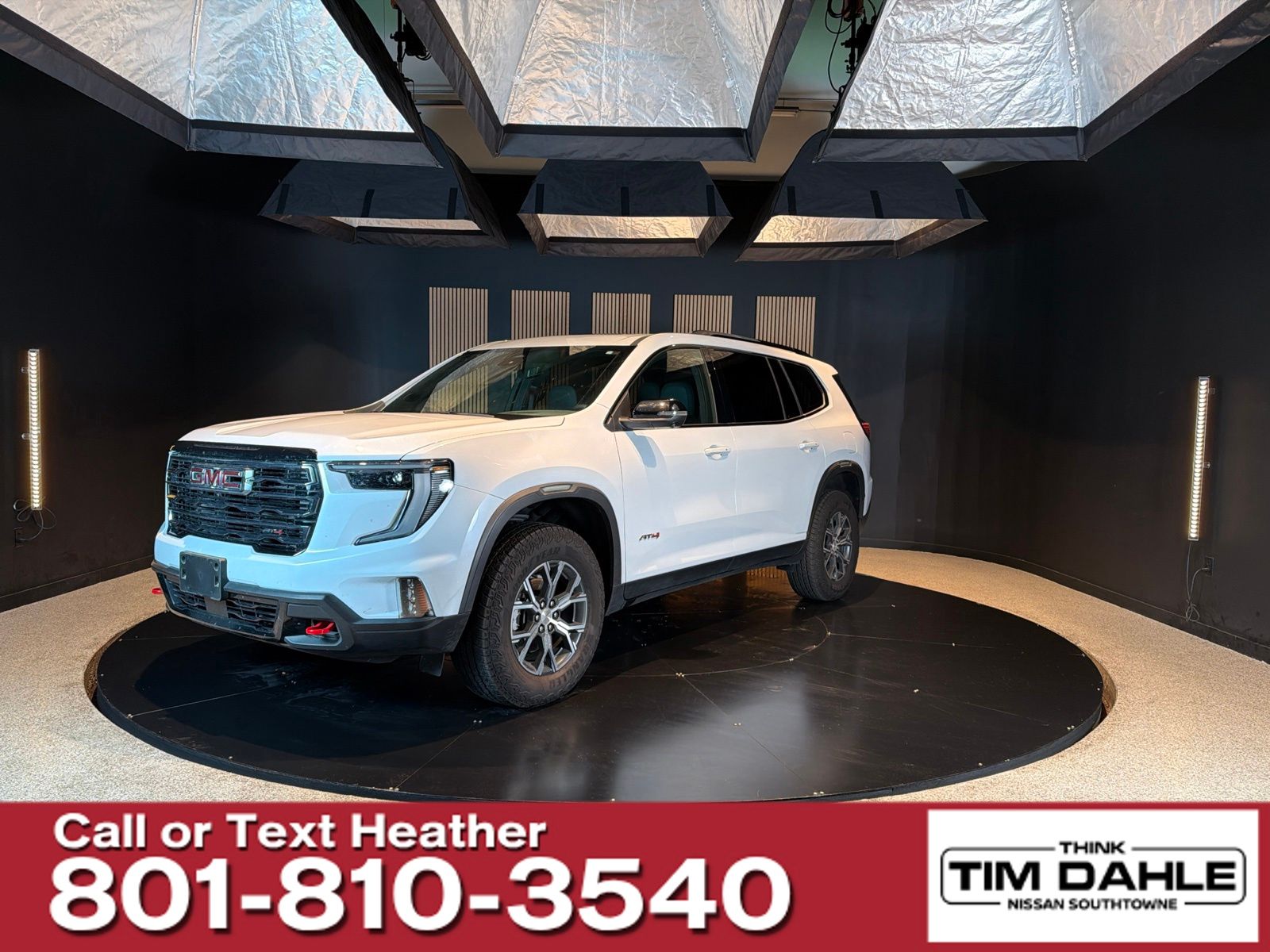 Glacier White Tricoat 2026 GMC Acadia SUV / Crossover Four-Wheel Drive 8-Speed Automatic