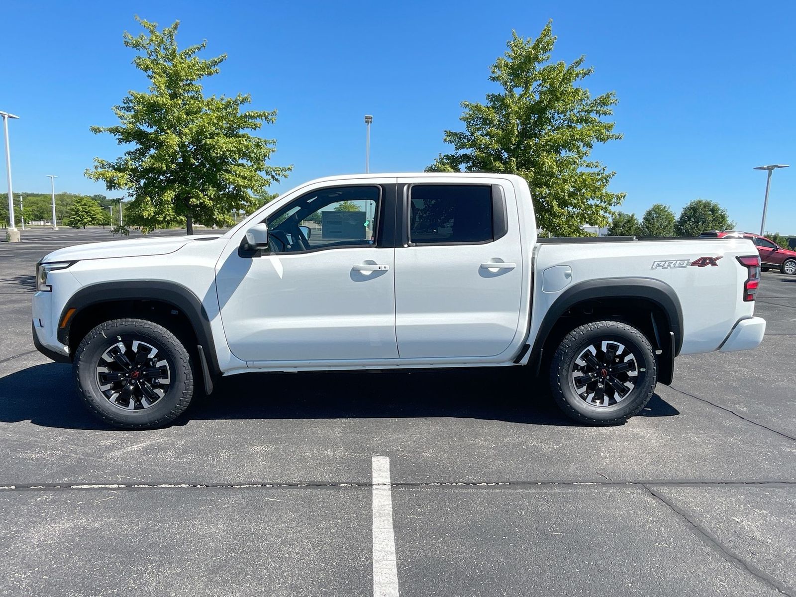 2024 Nissan Frontier PRO-4X 30