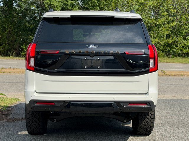 New 2025 Star White Metallic Tri-Coat Ford Tremor image 4